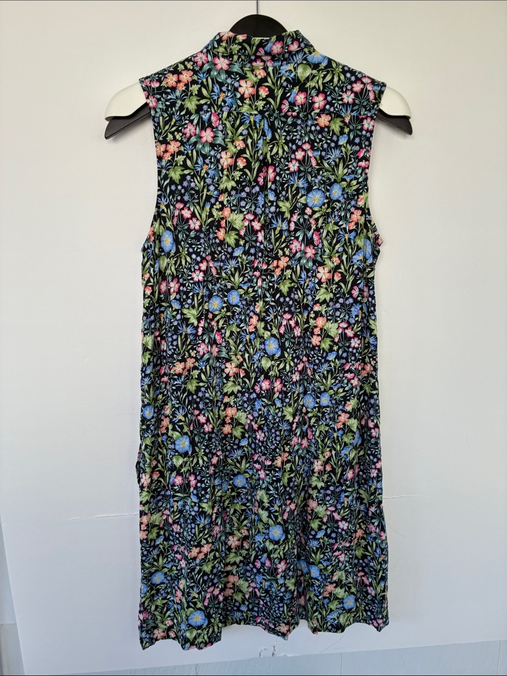 J. Jill Floral Meadow Sleeveless Button Down Shirt Dress Pockets Size Medium - Picture 10 of 17